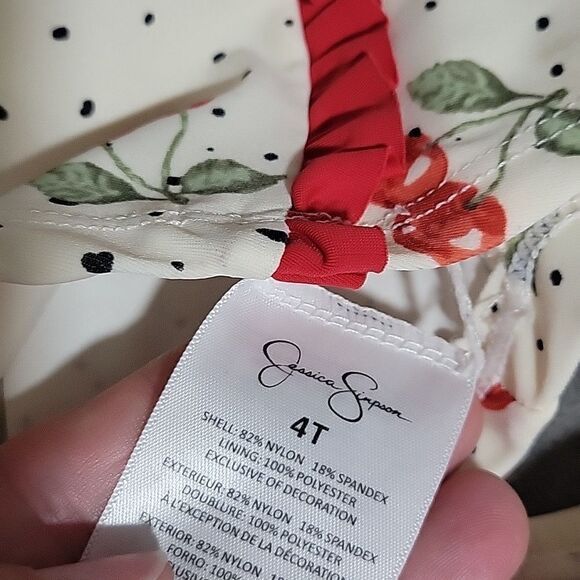 Jesisica Simpson Swimsute girl - Picture 6 of 6